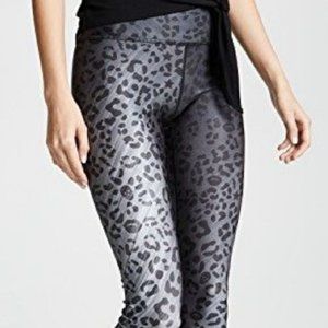 TEREZ Cheetah Skull Print Capri Leggings
